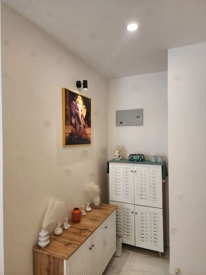 Furnished Amenities in 3 BHK Apartment at Mantri Lithos, Thanisandra – for Rent