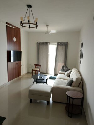 Team Area in 3 BHK Apartment at Indiabulls Greens, New Panvel – for Rent