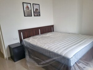 Bedroom in 3 BHK Apartment at Indiabulls Greens, New Panvel – for Rent