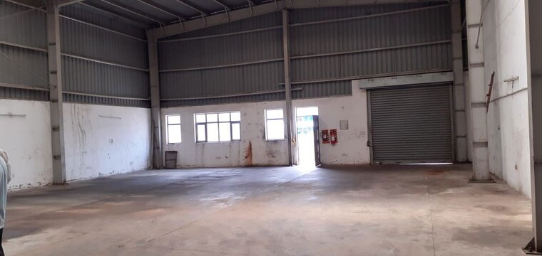  Parking, udyog vihar phase 1 Commercial Warehouse 2500 Sq.Ft. In Udyog Vihar Phase 1 Gurgaon 10371471