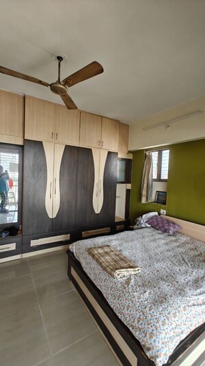 Bedroom in 3 BHK Apartment at Unique Twins Tower CHS, Kharghar Sector 20 – for Rent