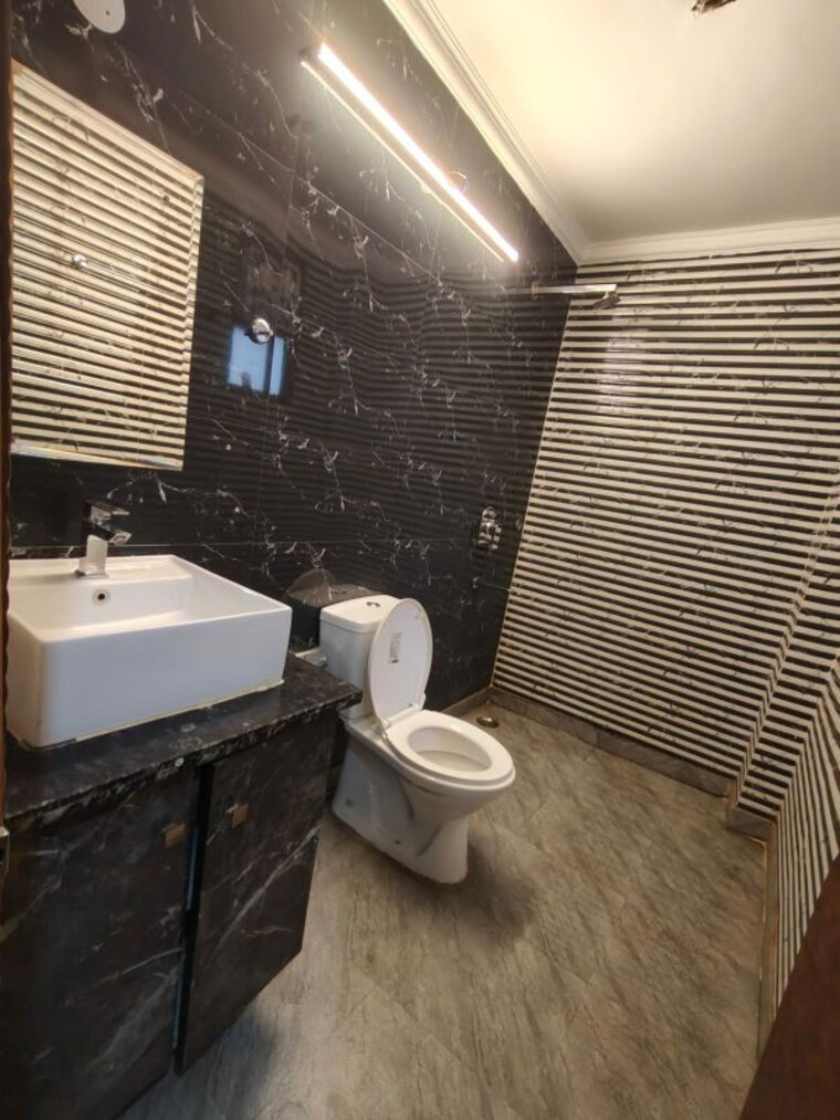 Master Bedroom, sector 46 2 Bedroom 1300 Sq.Ft. Builder Floor In Sector 46 Gurgaon 10371475