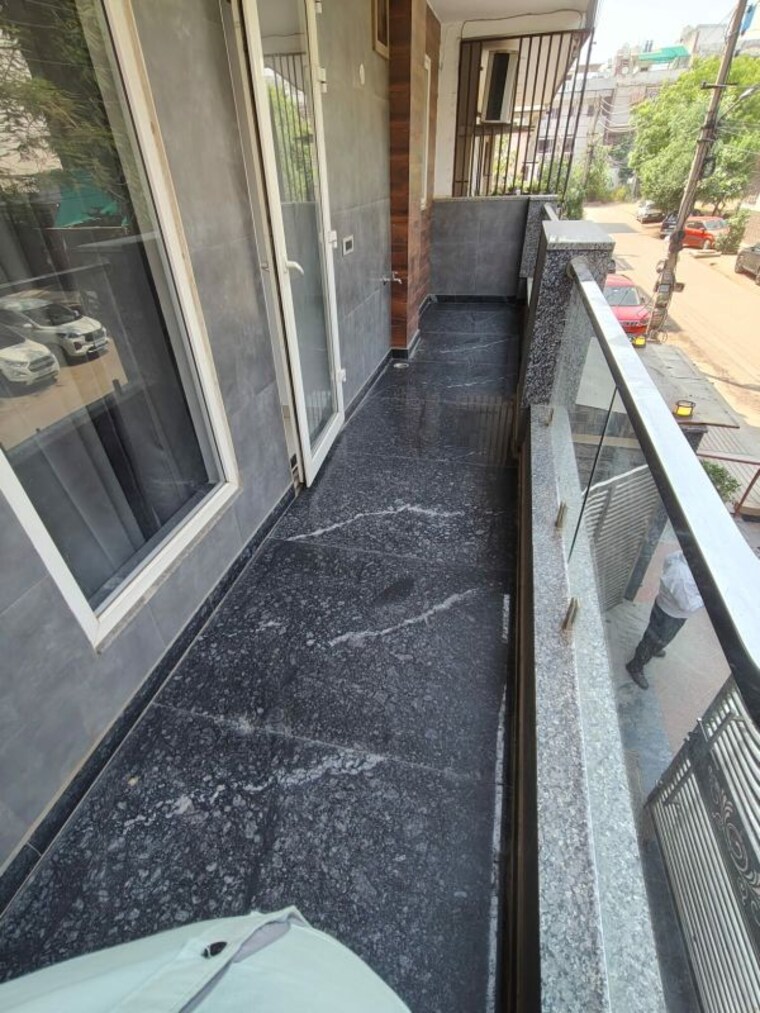 Balcony, sector 46 2 Bedroom 1300 Sq.Ft. Builder Floor In Sector 46 Gurgaon 10371475