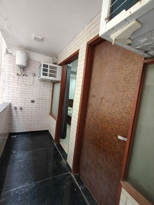 Building Lobby in 2 BHK Builder Floor at Sector 46 – for Rent