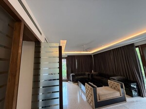 Balcony in 4 BHK Apartment at Jawahar Nagar – for Rent