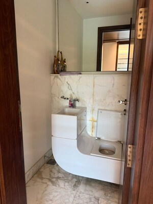 Bathroom in 4 BHK Apartment at Jawahar Nagar – for Rent