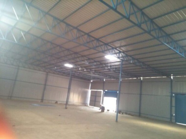 Parking, udyog vihar phase 1 Commercial Warehouse 3000 Sq.Ft. In Udyog Vihar Phase 1 Gurgaon 10371478