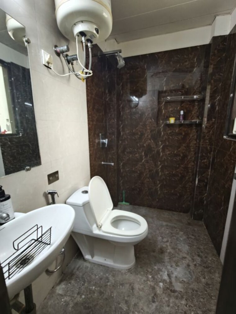 Bathroom, ansal-sushant-lok-i 2 Bedroom 150 Sq.Yd. Builder Floor In Sector 43 Gurgaon 10371491