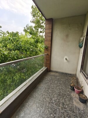 Balcony in 2 BHK Builder Floor at Ansal Sushant Lok I, Sector 43 – for Rent