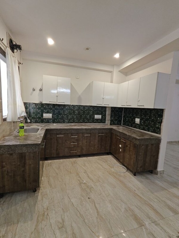 Kitchen, ansal-sushant-lok-i 2 Bedroom 150 Sq.Yd. Builder Floor In Sector 43 Gurgaon 10371491