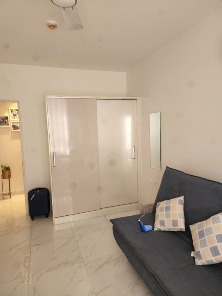 Bathroom, mantri-manyata-lithos 3 Bedroom 1760 Sq.Ft. Apartment In Thanisandra Bangalore 10371495