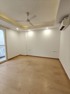 3 BHK + Servant Room Builder Floor For Sale in Ansal Sushant Lok I