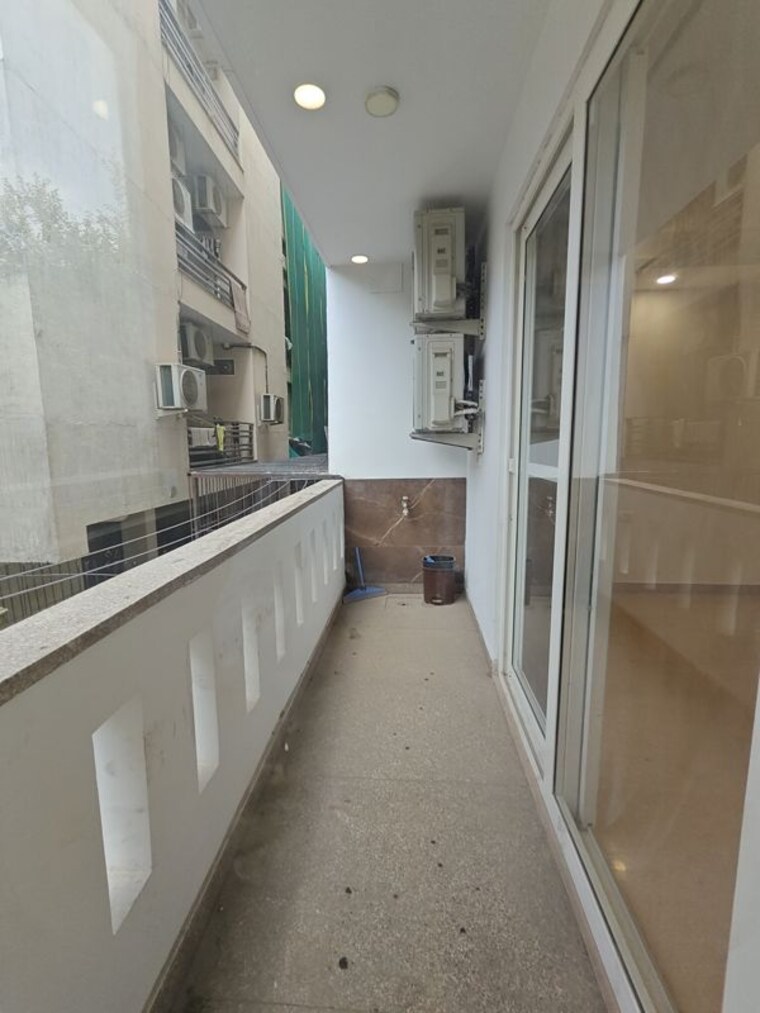 Balcony, ansal-sushant-lok-i 3 Bedroom 215 Sq.Yd. Builder Floor In Sector 43 Gurgaon 10371508
