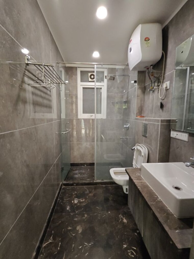 Kitchen, ansal-sushant-lok-i 3 Bedroom 215 Sq.Yd. Builder Floor In Sector 43 Gurgaon 10371508