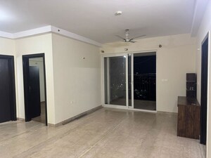 Room in 2 BHK Apartment at Prestige Misty Waters, Hebbal – for Rent