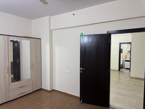 Room in 2 BHK Apartment at Prestige Misty Waters, Hebbal – for Rent