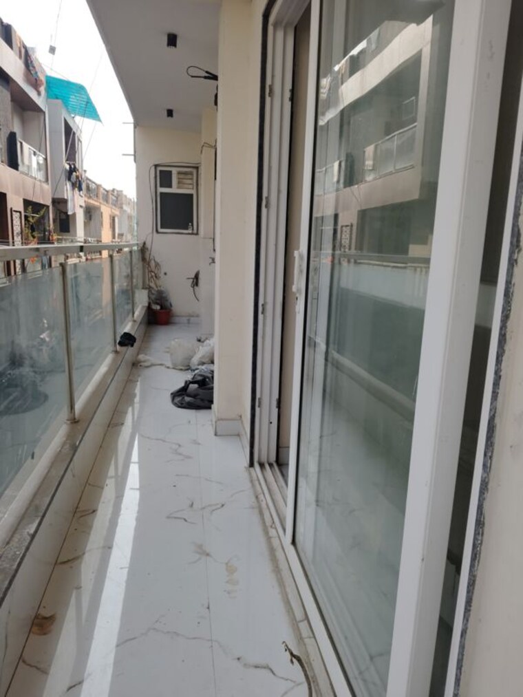 Balcony, panchsheel vihar 3 Bedroom 1250 Sq.Ft. Apartment In Panchsheel Vihar Delhi 10371520