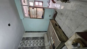 Master Bedroom in 2 BHK Builder Floor at Dilshad Colony – for Rent