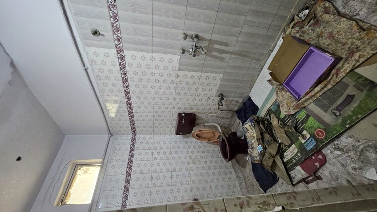 Washroom, dilshad colony 2 Bedroom 750 Sq.Ft. Builder Floor In Dilshad Colony Delhi 10371527