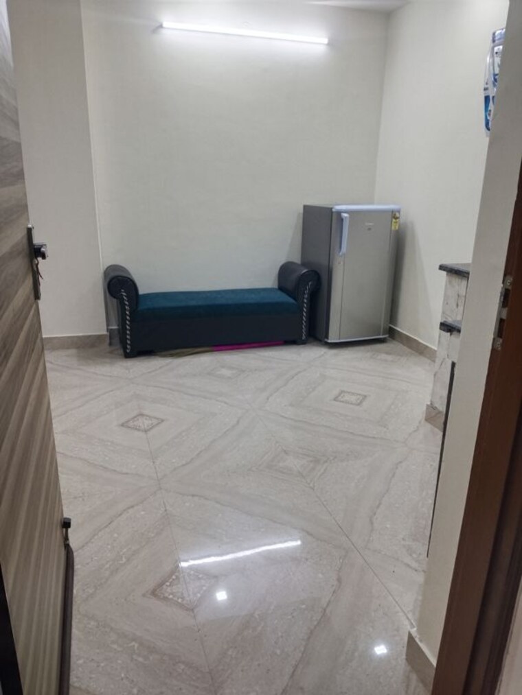 Bathroom, panchsheel vihar 1 Bedroom 400 Sq.Ft. Apartment In Panchsheel Vihar Delhi 10371552