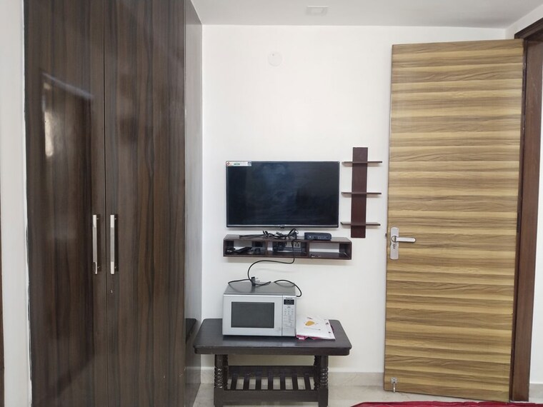 undefined, panchsheel vihar 1 Bedroom 400 Sq.Ft. Apartment In Panchsheel Vihar Delhi 10371552