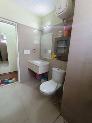 Bathroom in 3 BHK Apartment at Emaar The Palm Drive-The Premier Terraces, Sector 66 – for Rent