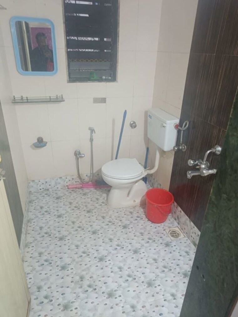 Bathroom, maitri-icon 2 Bedroom 1000 Sq.Ft. Apartment In Kharghar Navi Mumbai 10371546