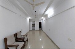 2 BHK + Pooja Room Apartment For Rent in Juhu