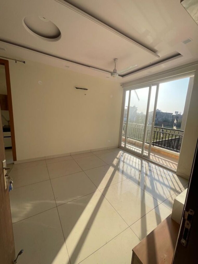 Room, sbp-gateway-of-dreams 3 Bedroom 1500 Sq.Ft. Apartment In Dhakoli Zirakpur 10371597