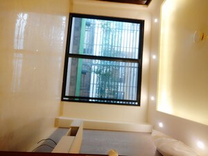 Room in 3.5 BHK Builder Floor at Mayfield Garden – for Sale