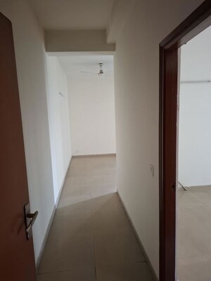 Room in 3 BHK Apartment at Mahagun Mywoods III, Sector 16c Greater Noida – for Rent