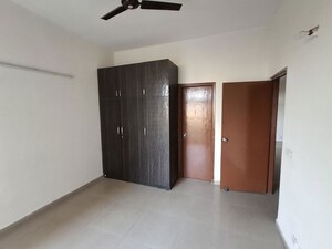 Room in 3 BHK Apartment at Mahagun Mywoods III, Sector 16c Greater Noida – for Rent