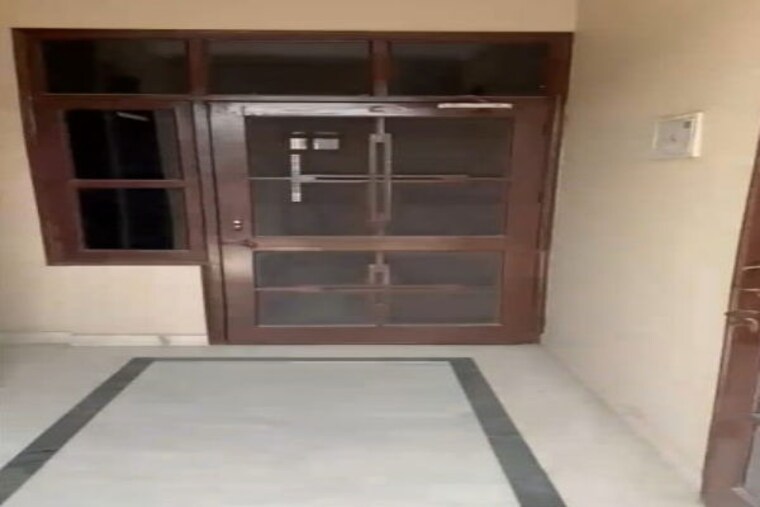 Room, sector 4 2 Bedroom 1440 Sq.Ft. Builder Floor In Sector 4 Gurgaon 10371618