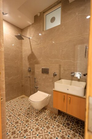 Bathroom in 6+ BHK Independent House at Sunrakh Bangar – for Sale