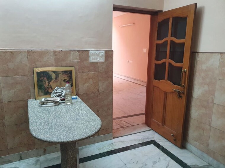 Bathroom, sector 4 3 Bedroom 4500 Sq.Ft. Builder Floor In Sector 4 Gurgaon 10371671
