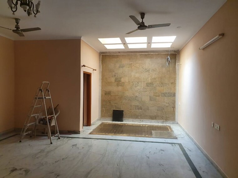 Bedroom, sector 4 3 Bedroom 4500 Sq.Ft. Builder Floor In Sector 4 Gurgaon 10371671