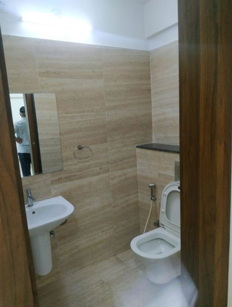 Bathroom, lodha-meridian 3 Bedroom 2200 Sq.Ft. Apartment In Kukatpally Hyderabad 10371682