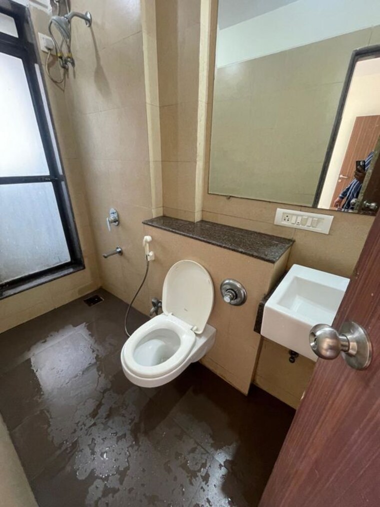 Bathroom, spenta-palazzio 2 Bedroom 720 Sq.Ft. Apartment In Sakinaka Mumbai 10371622