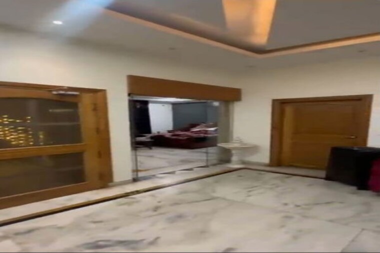 Room, sector 9 2 Bedroom 2367 Sq.Ft. Builder Floor In Sector 9 Gurgaon 10371687