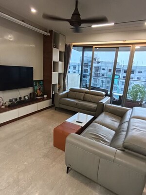 Team Area in 2 BHK Apartment at Prestige Kew Gardens, Bellandur – for Rent