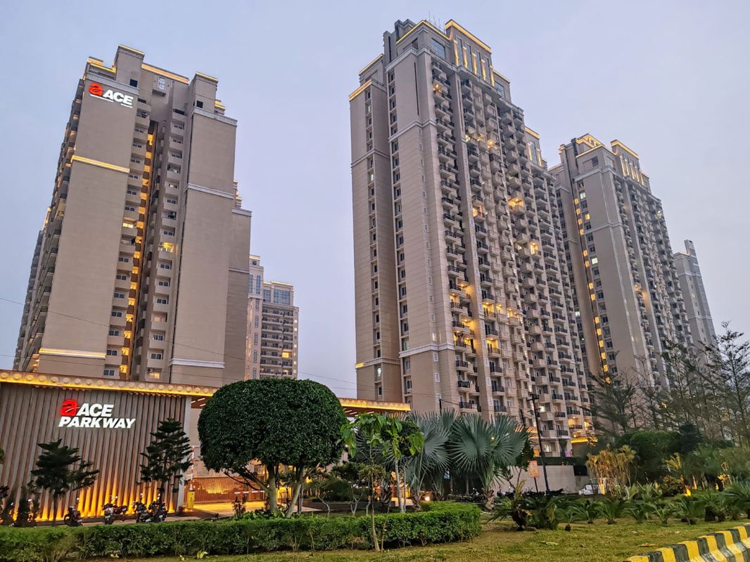 2 BHK + Extra Room Apartment For Sale in ACE Parkway