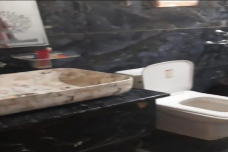 Bathroom, sector 4 3 Bedroom 1200 Sq.Ft. Builder Floor In Sector 4 Gurgaon 10371707