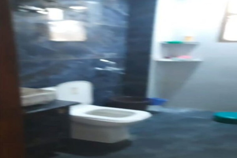 Bathroom, sector 4 3 Bedroom 1200 Sq.Ft. Builder Floor In Sector 4 Gurgaon 10371707