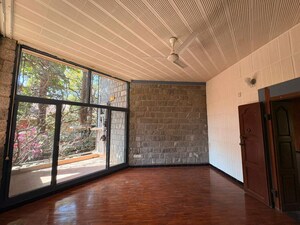 Room in 4 BHK Villa at High Grounds – for Rent