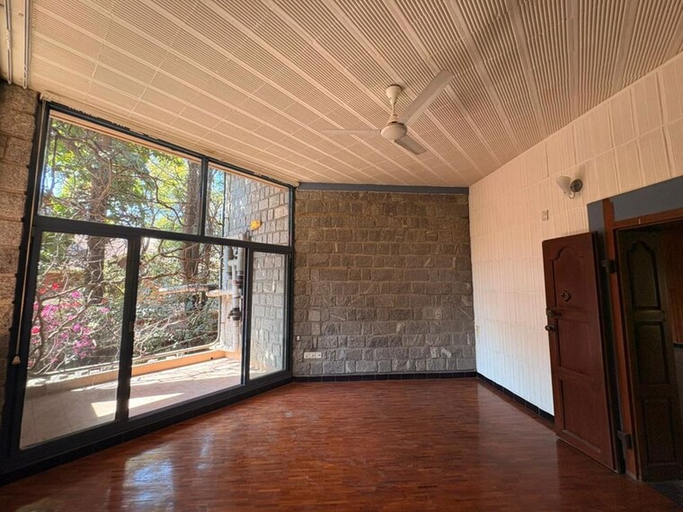 Room, high grounds 4 Bedroom 5200 Sq.Ft. Villa In High Grounds Bangalore 10371719