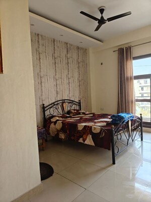Bedroom in 3 BHK Builder Floor at Vipul World Floors, Sector 48 – for Rent