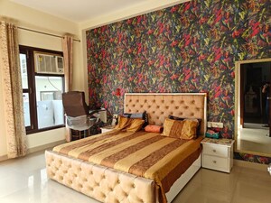 Bedroom in 3 BHK Builder Floor at Vipul World Floors, Sector 48 – for Rent