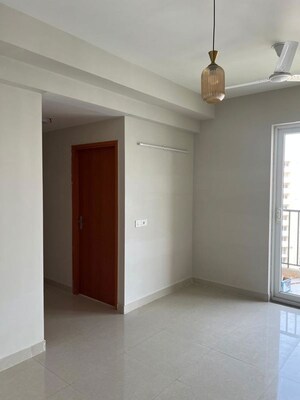 2 BHK Apartment For Rent in Eldeco Live By The Greens, Sector 150