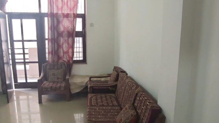 1 BHK 600 Sq.Ft. Builder Floor in Anamika Enclave