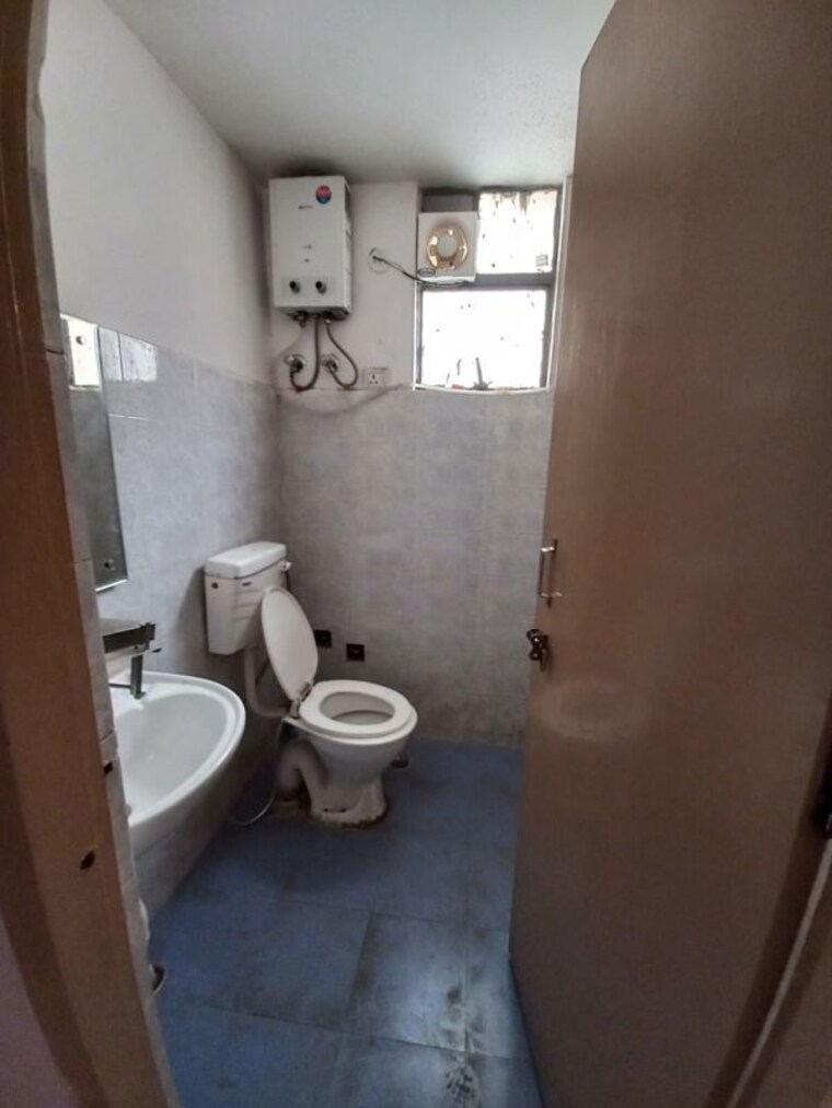Bathroom, ninex-rmg-residency 2 Bedroom 700 Sq.Ft. Apartment In Sector 37c Gurgaon 10371770